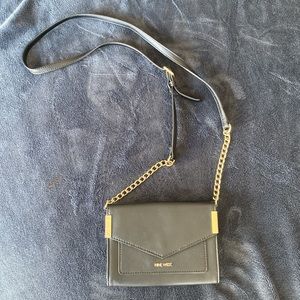 Nine West black clutch purse
